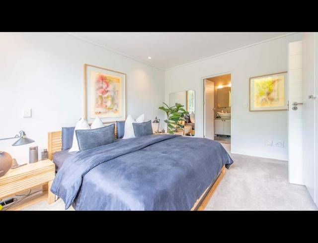3 BEDROOM APARTMENT TO LET IN HOUT BAY CENTRAL